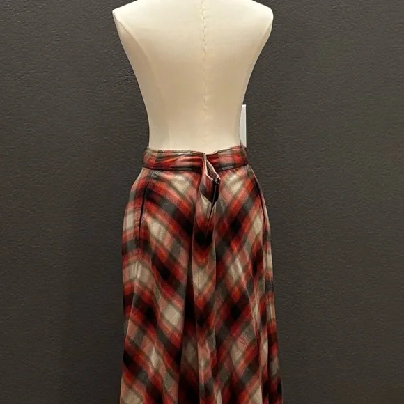 EUC. GAP - a-line/flare Maxi Skirt - Red, Black, White plaid flannel - Picture 5 of 16